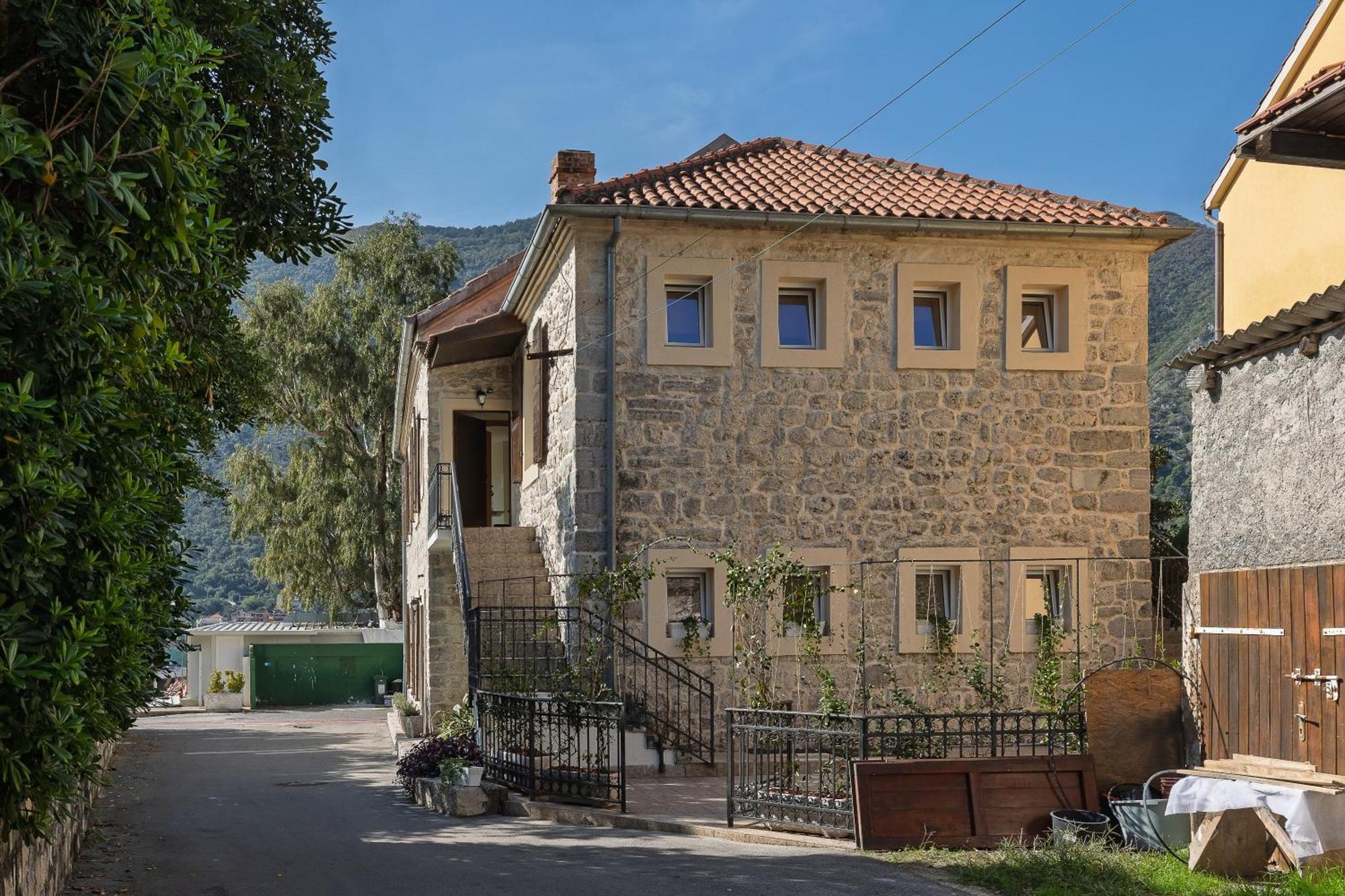 Verdi Kotor Ngoại thất bức ảnh