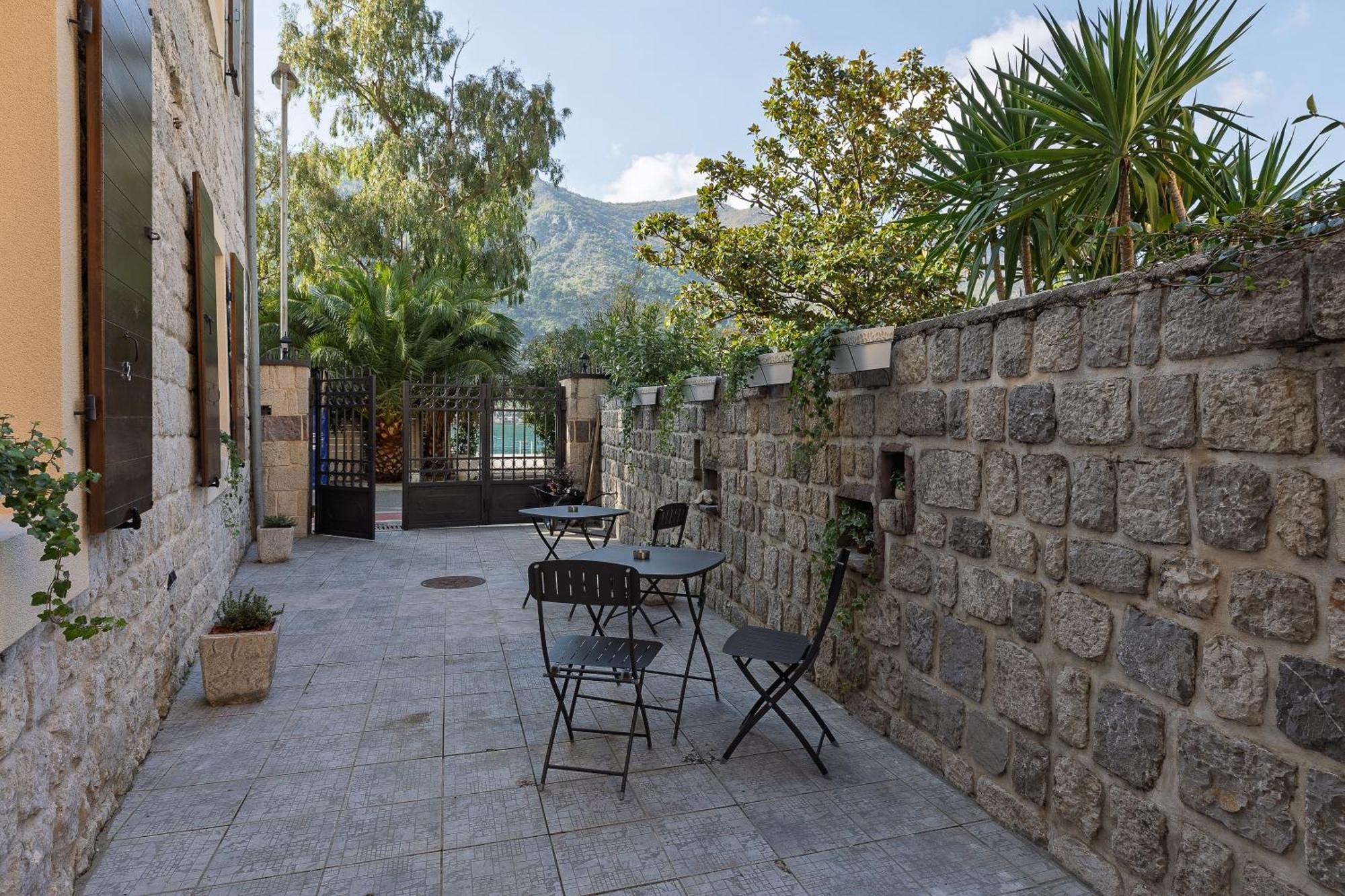 Verdi Kotor Ngoại thất bức ảnh